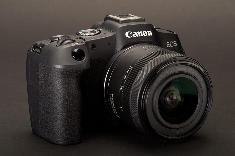 Canon EOS R8