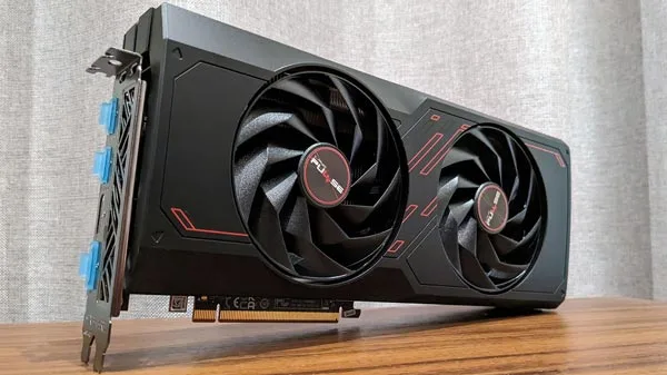 AMD Radeon RX 7700 XT