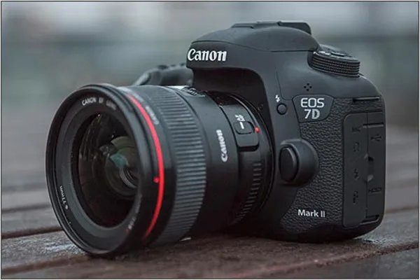 Canon EOS 7D Mark II