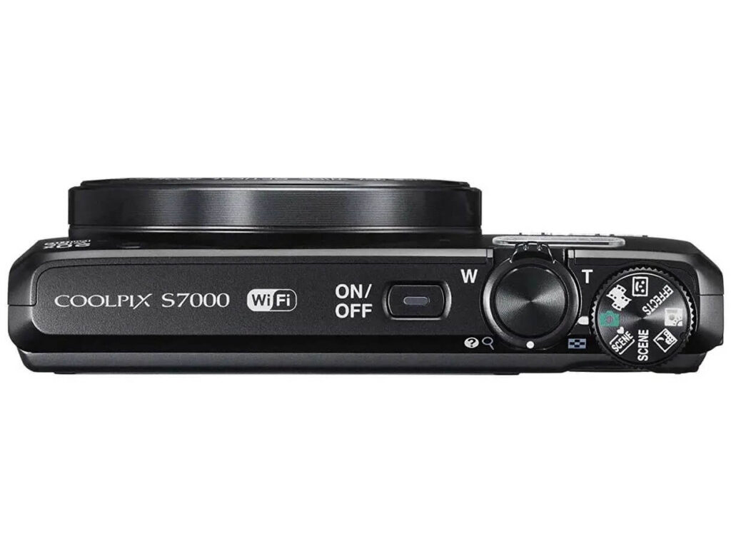 Nikon-Coolpix-S7000 lens